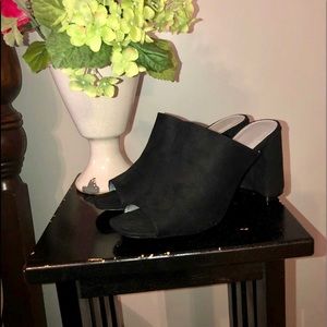 Nasty Gal Mule NWOT